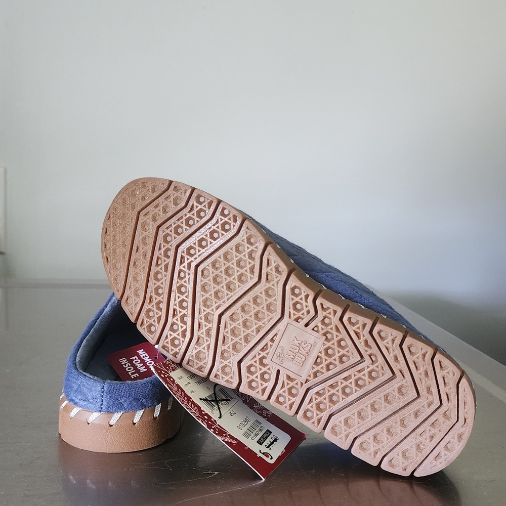 Muk Luk Nwt Ladies Cloth Shoes - Picture 6 of 6